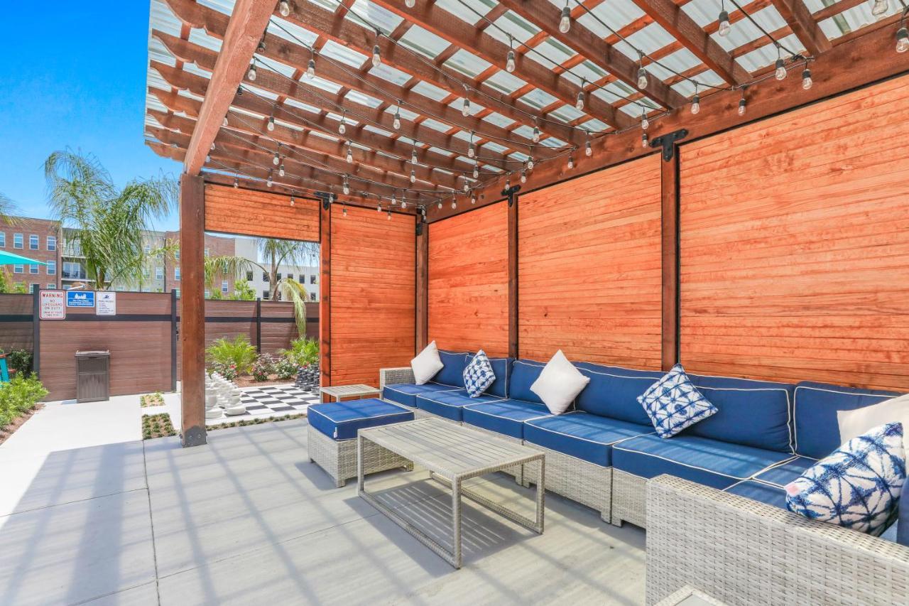 Private Townhouse In A Secure Location Villa New Orleans Buitenkant foto
