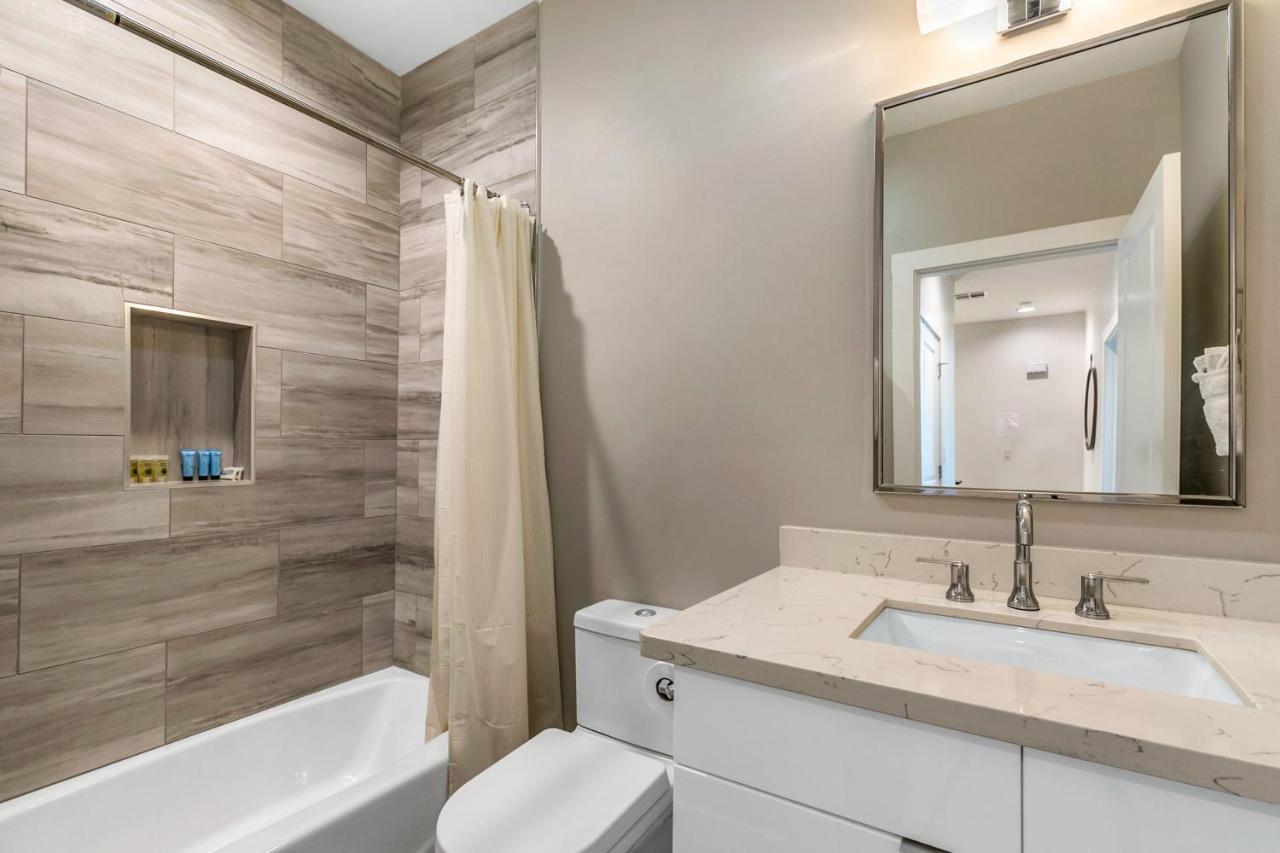 Private Townhouse In A Secure Location Villa New Orleans Buitenkant foto